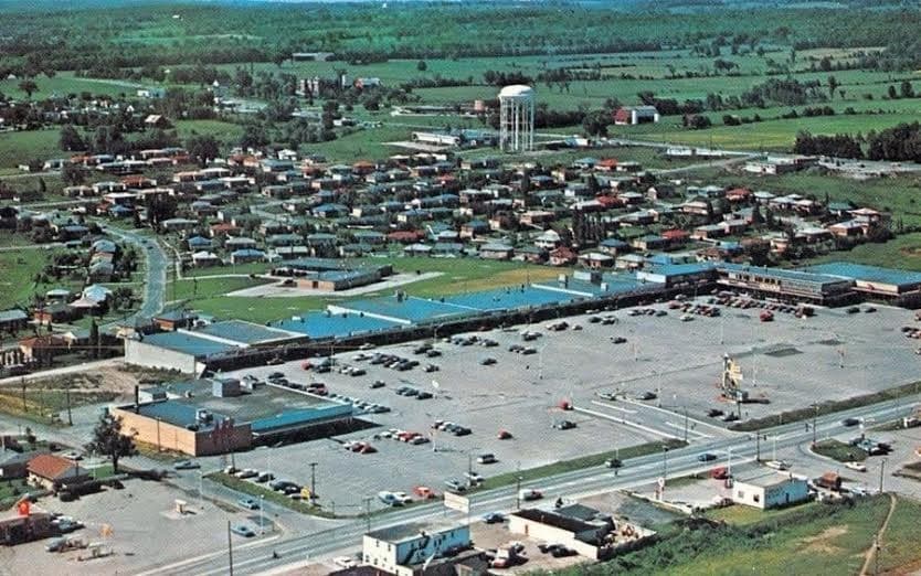 2020-01-25-newmarket-plaza-1964 (1)